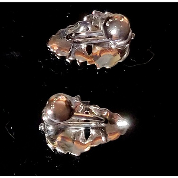 MCM Sterling Silver Grape Cluster Filigree Earrings Screw Back Closures 1950 EUC - Picture 3 of 7